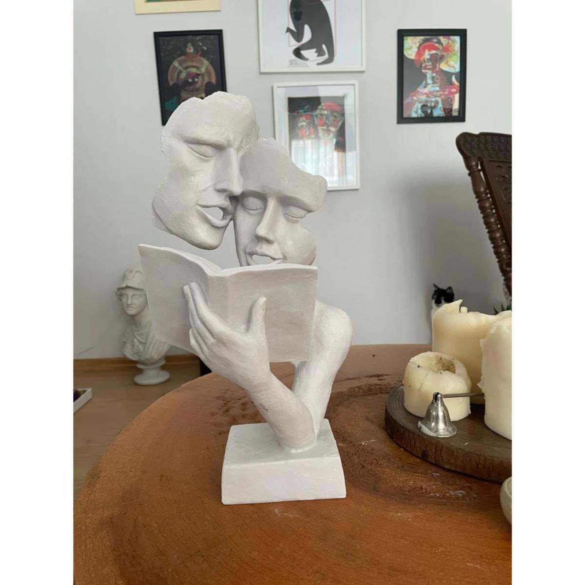 White Mask & Book Design Sculpture Artchi – image 2
