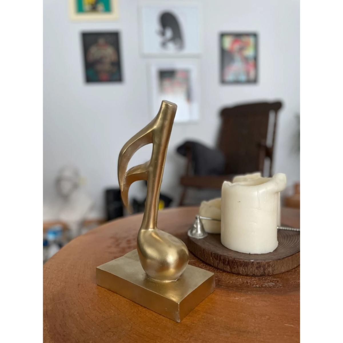 Golden Note Design Sculpture White Artchi – image 4
