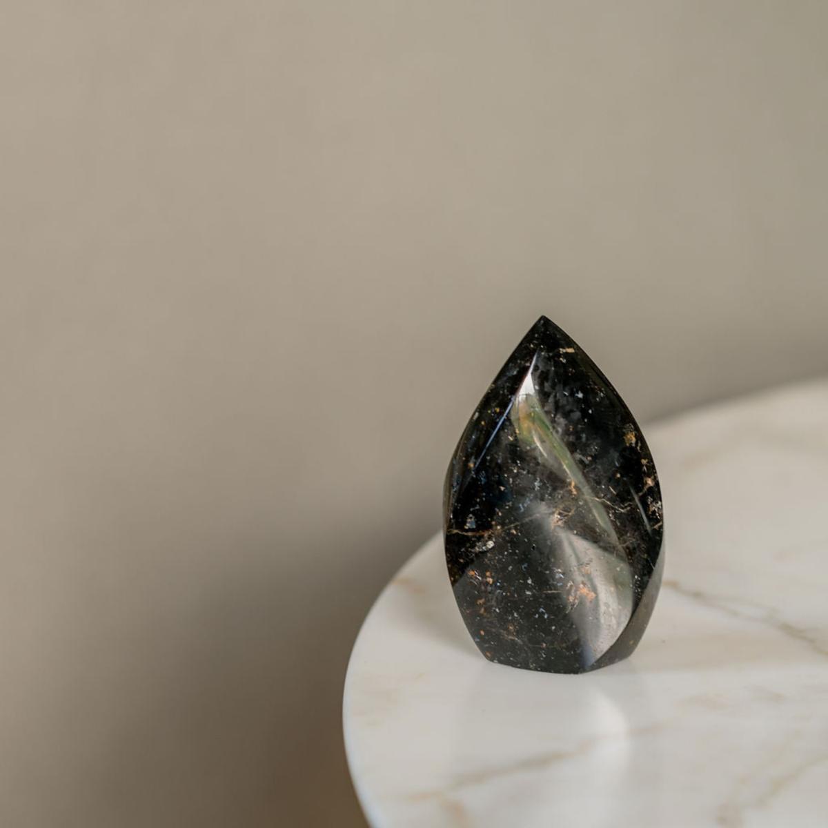 Black Tourmaline Flame 1606G | Large | Lemuria Store – image 3