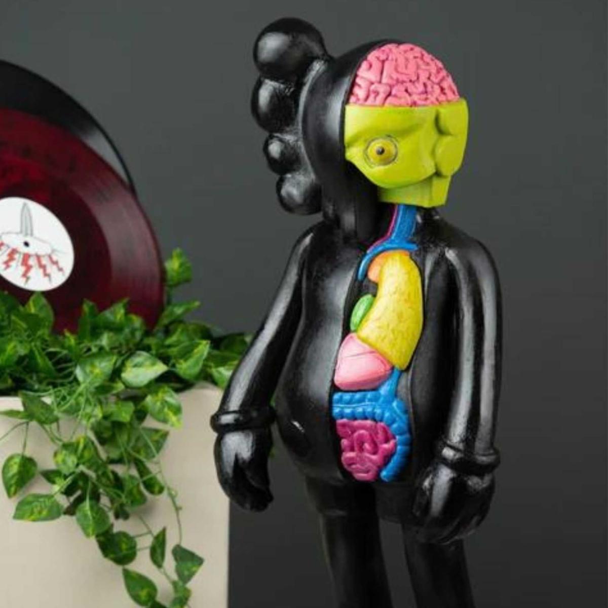 Inner Beauty Black Figure Artchi – image 2