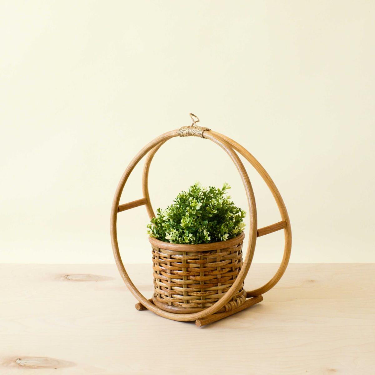 Brown Rattan Round Hanging Planter Likhâ – image 5