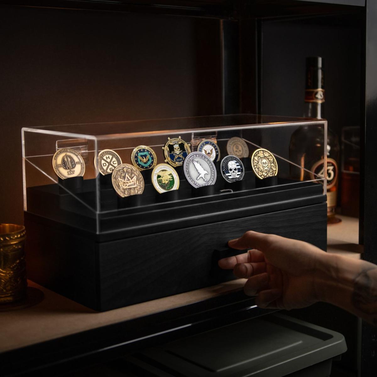 The Chest - Black | One Size | Holme & Hadfield – image 1