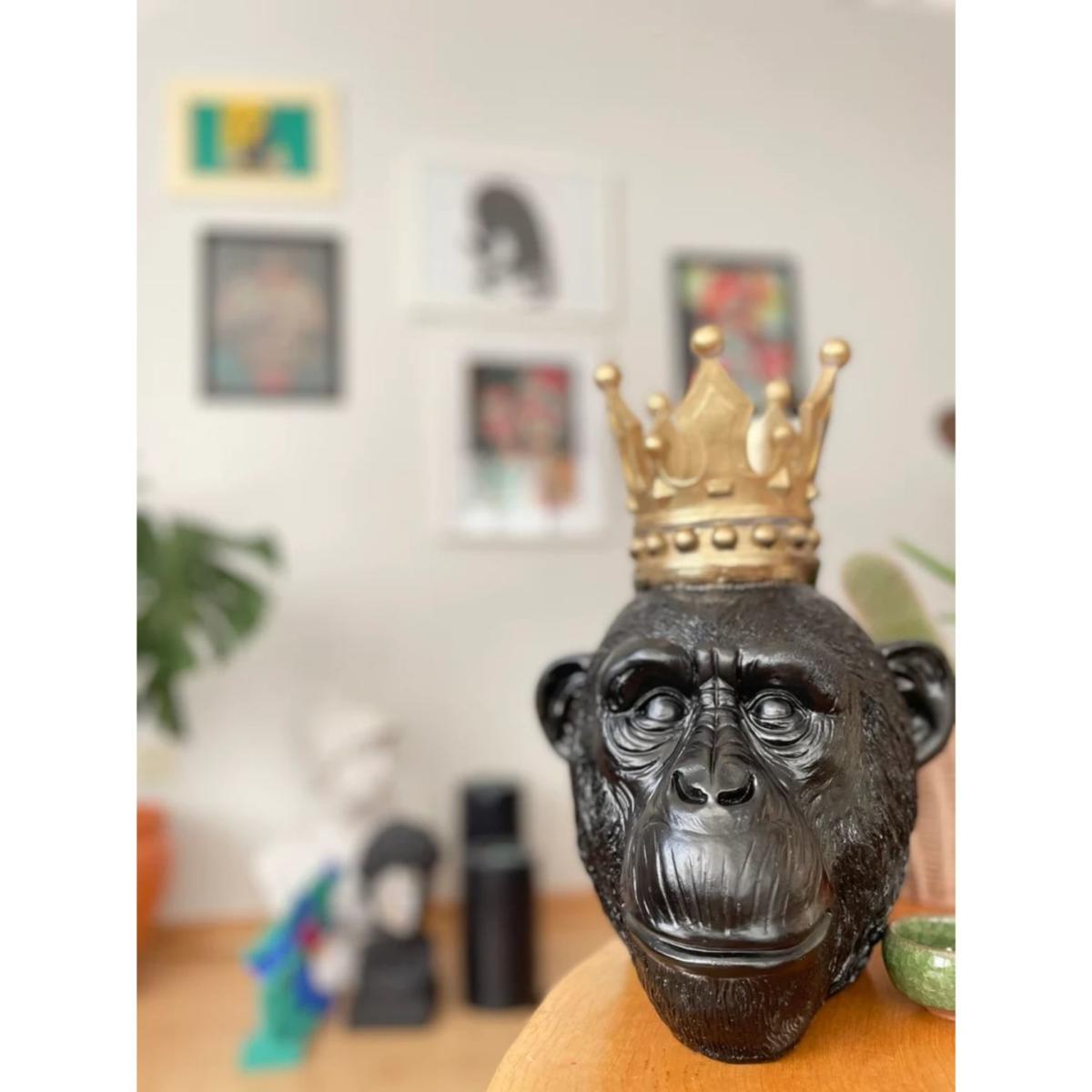 Black / Gold King Gorilla Design Sculpture Artchi – image 3
