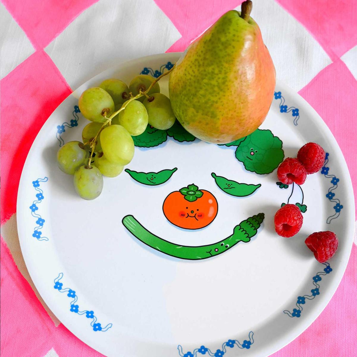 Green / White Food Face Asparagus Catch-All Tray | Natali Koromoto – image 3