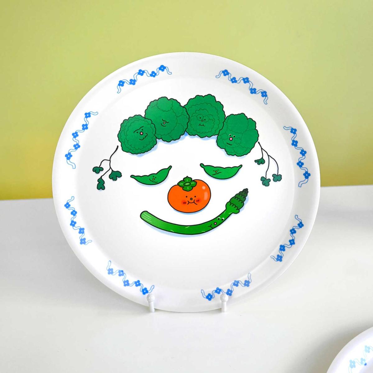 Green / White Food Face Asparagus Catch-All Tray | Natali Koromoto – image 7