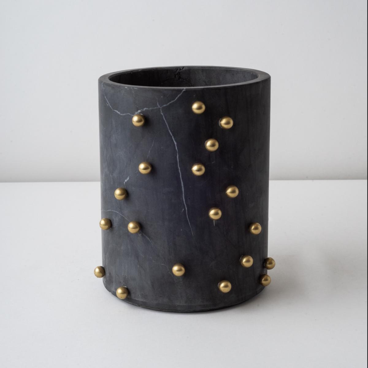 Confetti Marble & Brass Set - Black . Bruci Editora De Diseño – image 2