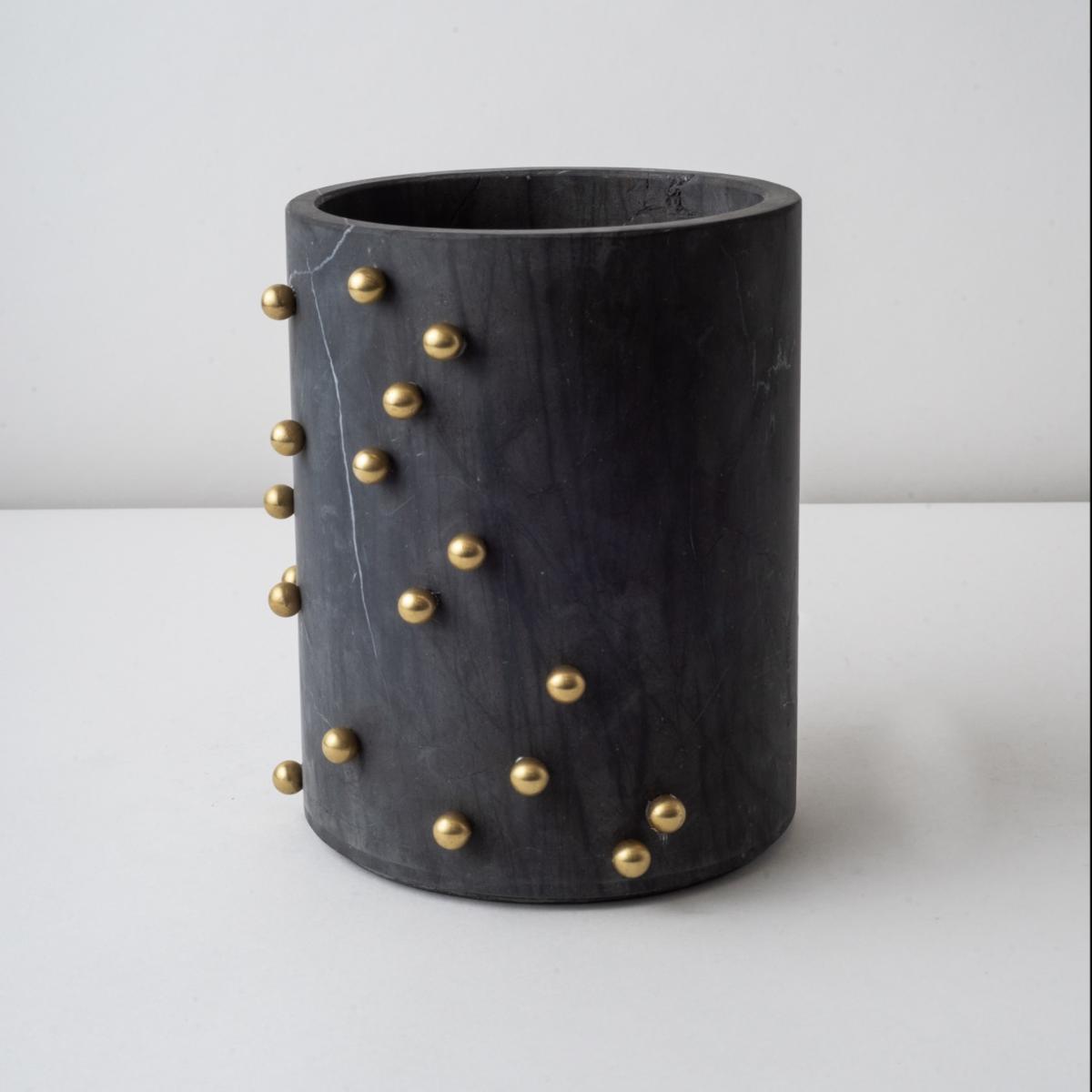 Confetti Marble & Brass Set - Black . Bruci Editora De Diseño – image 7