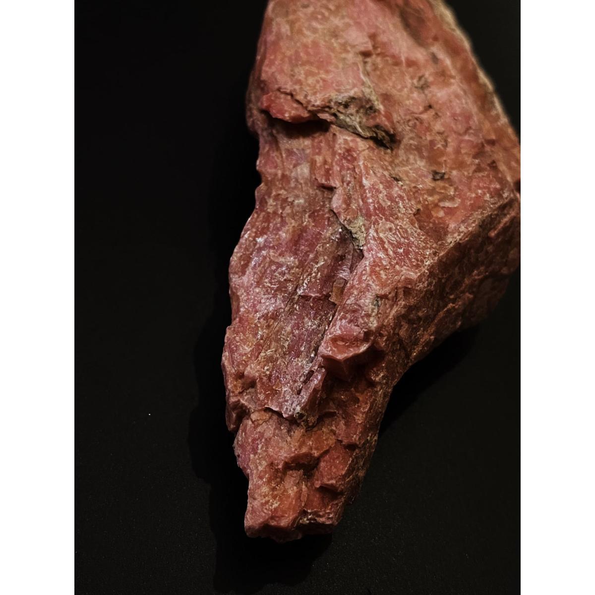 Rhodonite Piece Small | One Size | Lemuria Store – image 2
