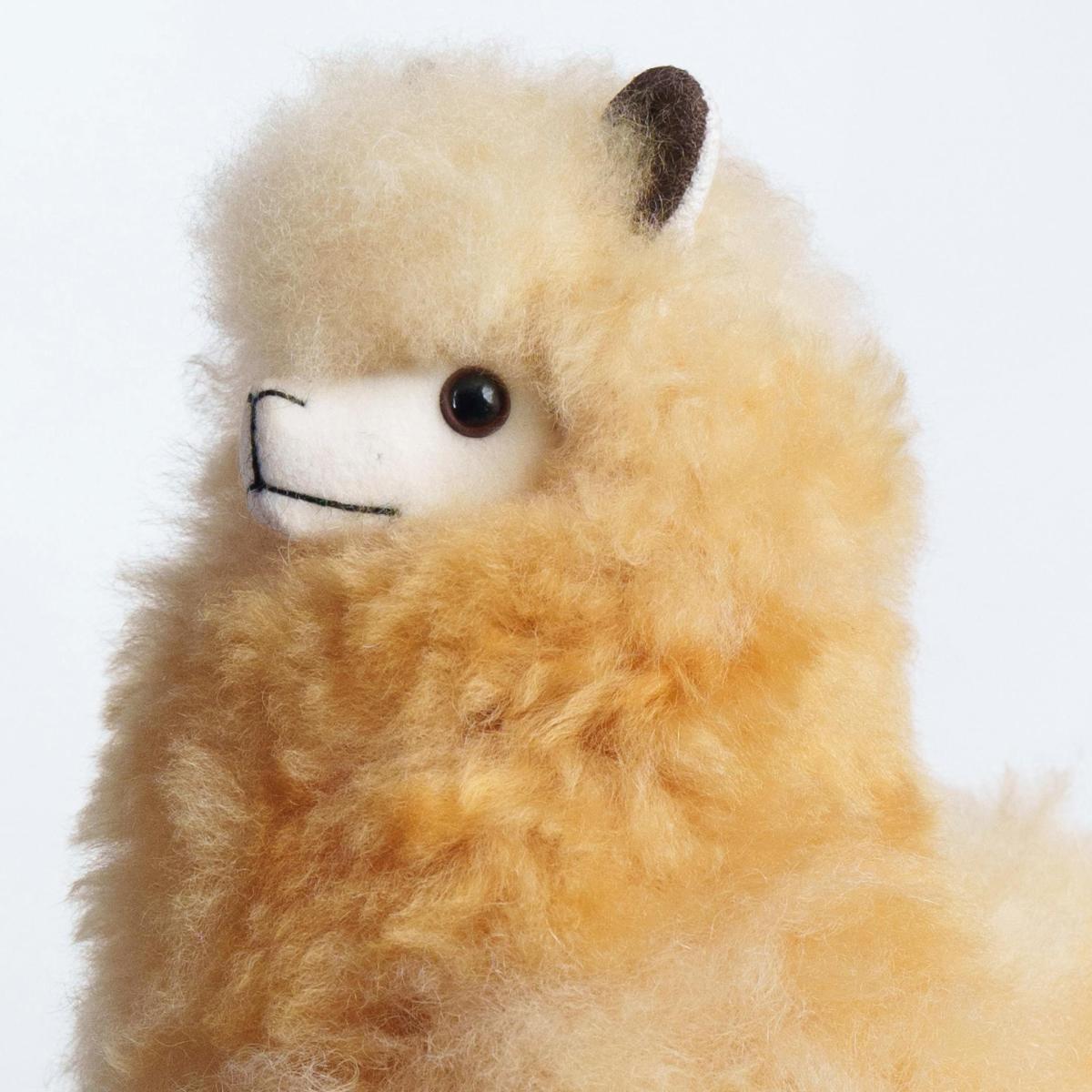 White / Gold / Brown Fluffy Premium Baby Alpaca Toys And Display Pair | Venture Latin – image 3