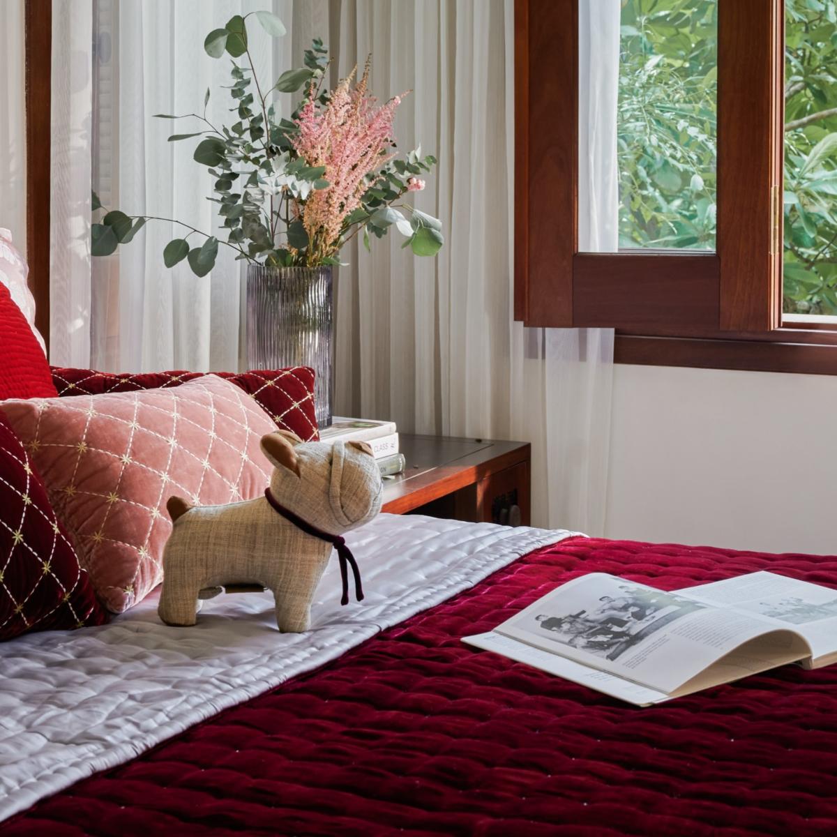 Handmade Puppy Canvas The Annam House – image 2