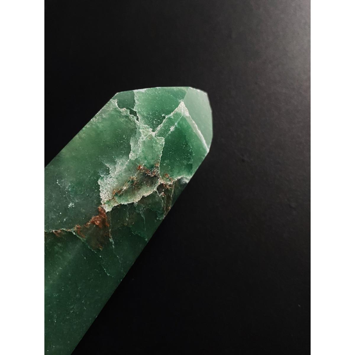Green Aventurine Point 140G | One Size | Lemuria Store – image 2