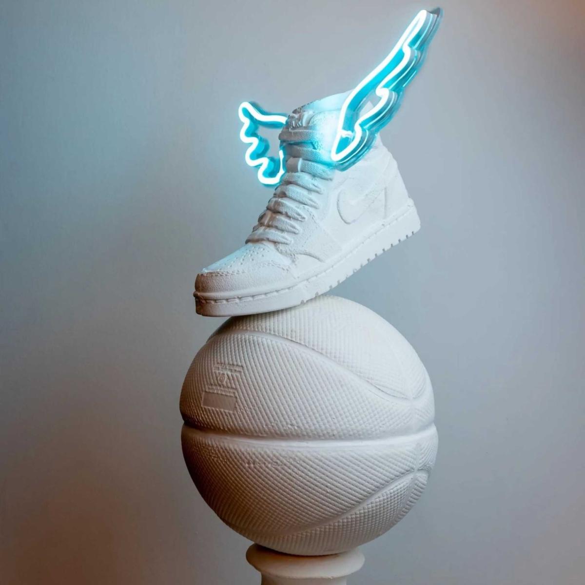 White / Blue Flying Nike | Artchi – image 3