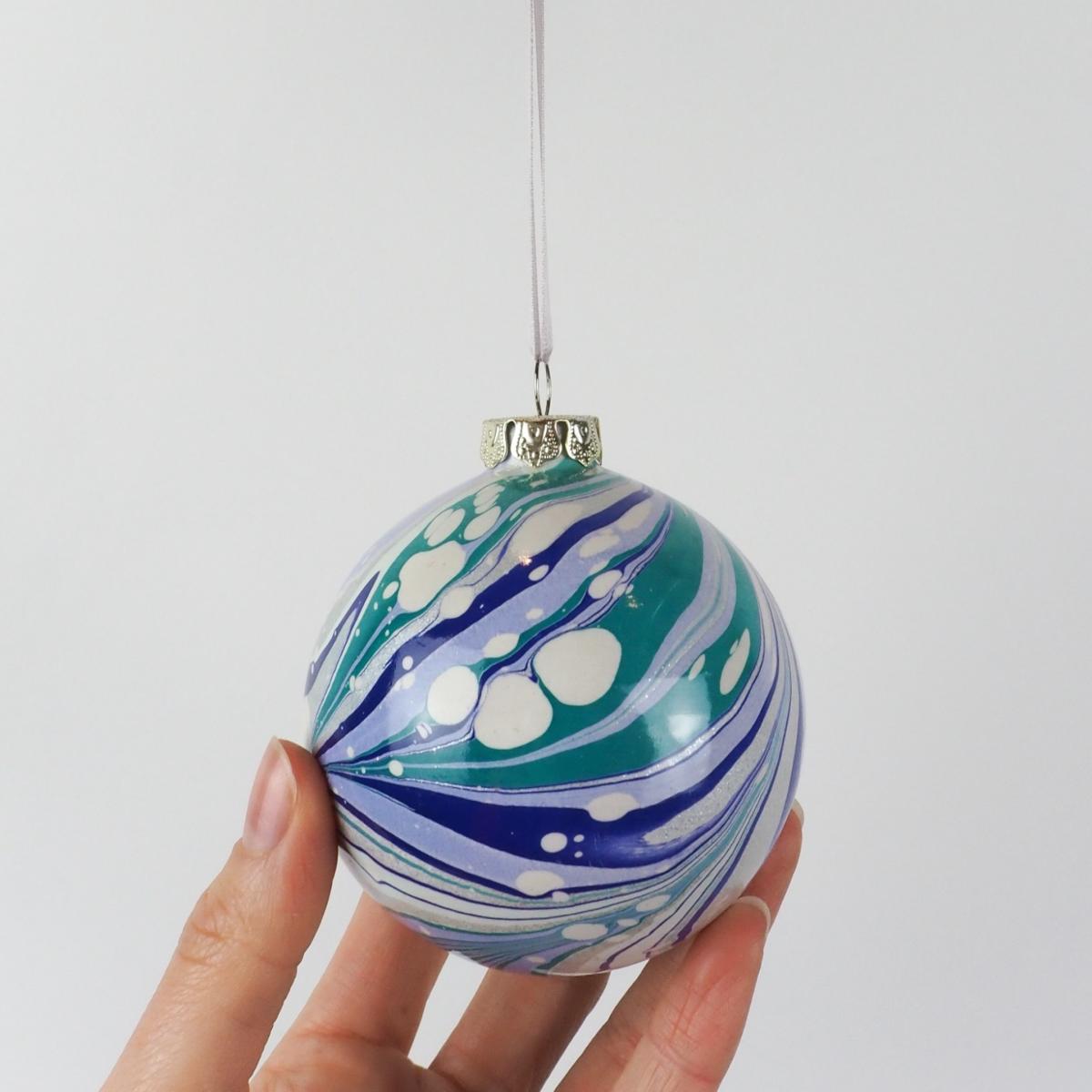 Blue / Silver Large Glacier Marbled Bauble Wildmore – image 4