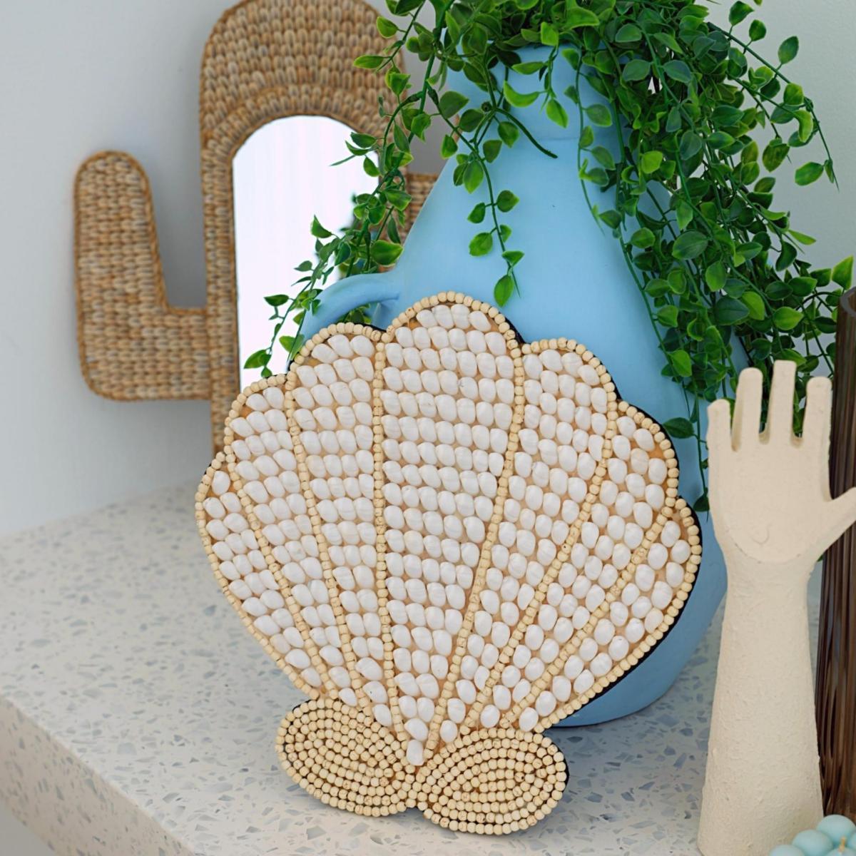 Neutrals / White Large Sea Shells Wall Hanging Decor - Clam Shell | One Size | Pink Haley – image 2