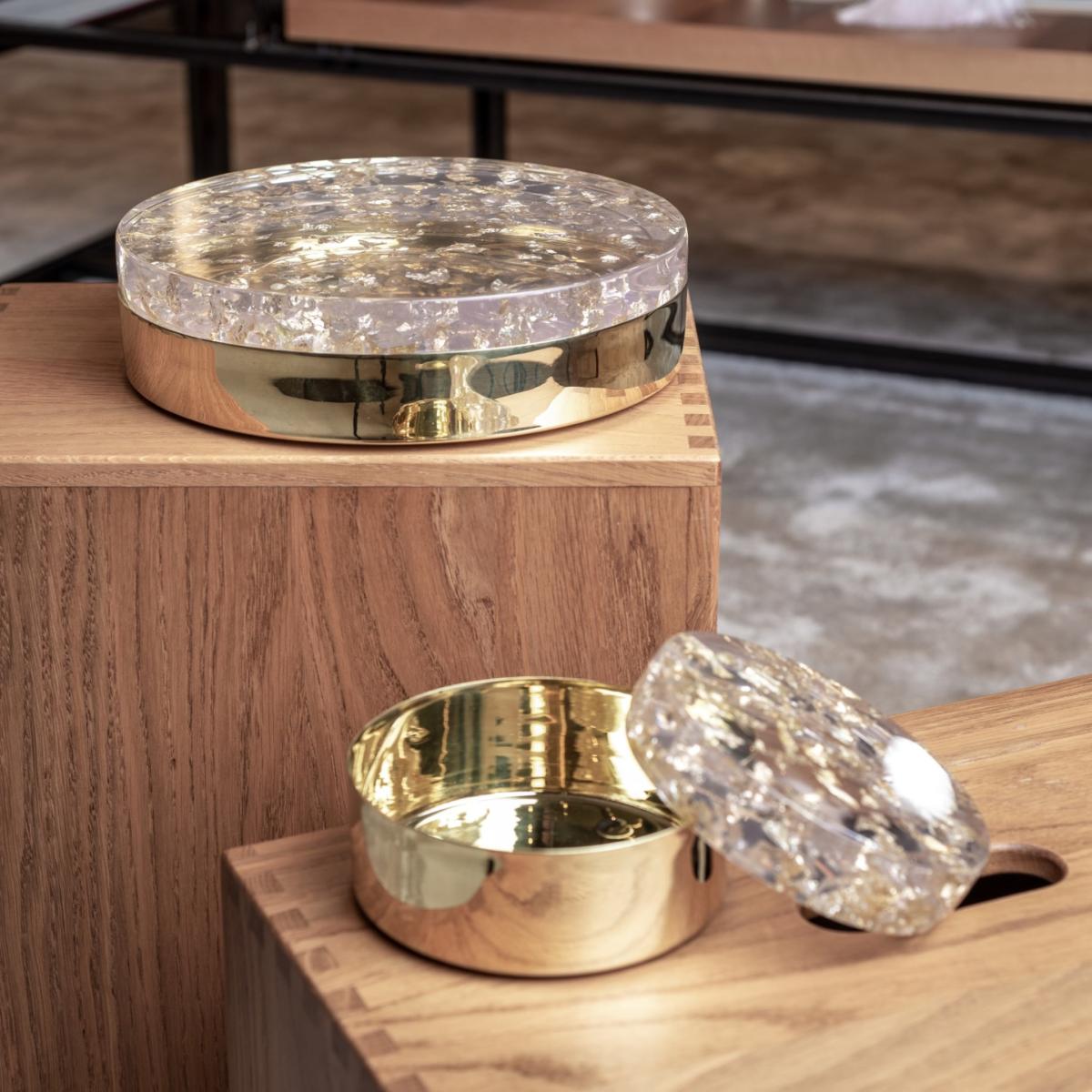 Dorado Gold Leaf, Resin & Brass Large Box . Bruci Editora De Diseño – image 2