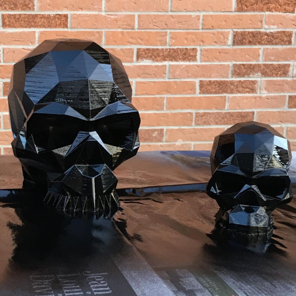 Skull Sculpture - Geometric Design - Yorick Metallic Black | Marokka Design – image 3