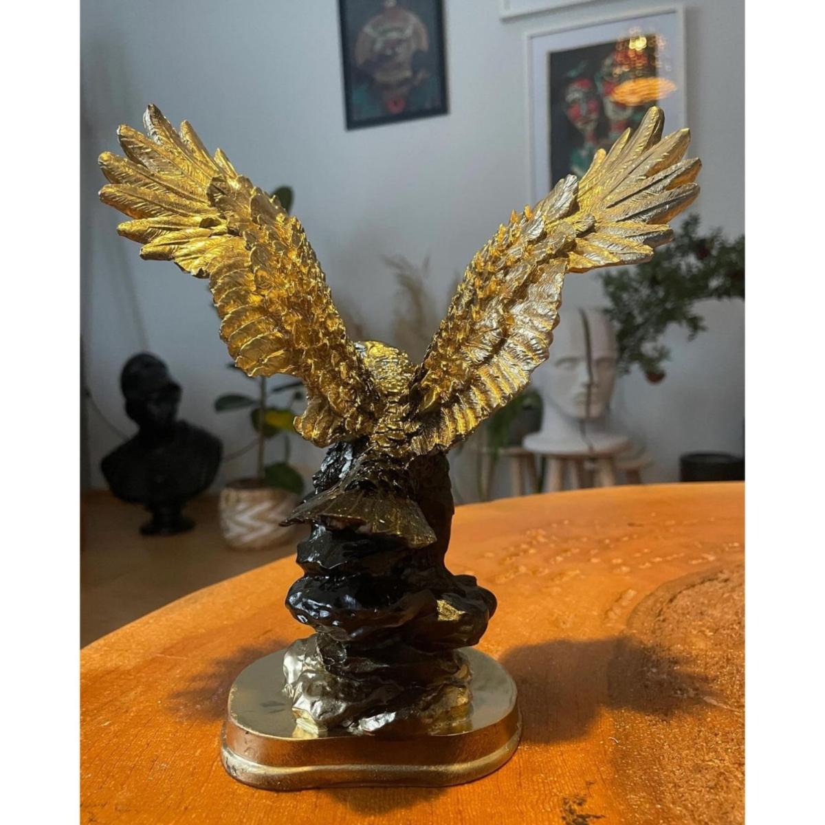 Majestic Ascent Sculpture Multicolour | Artchi – image 3