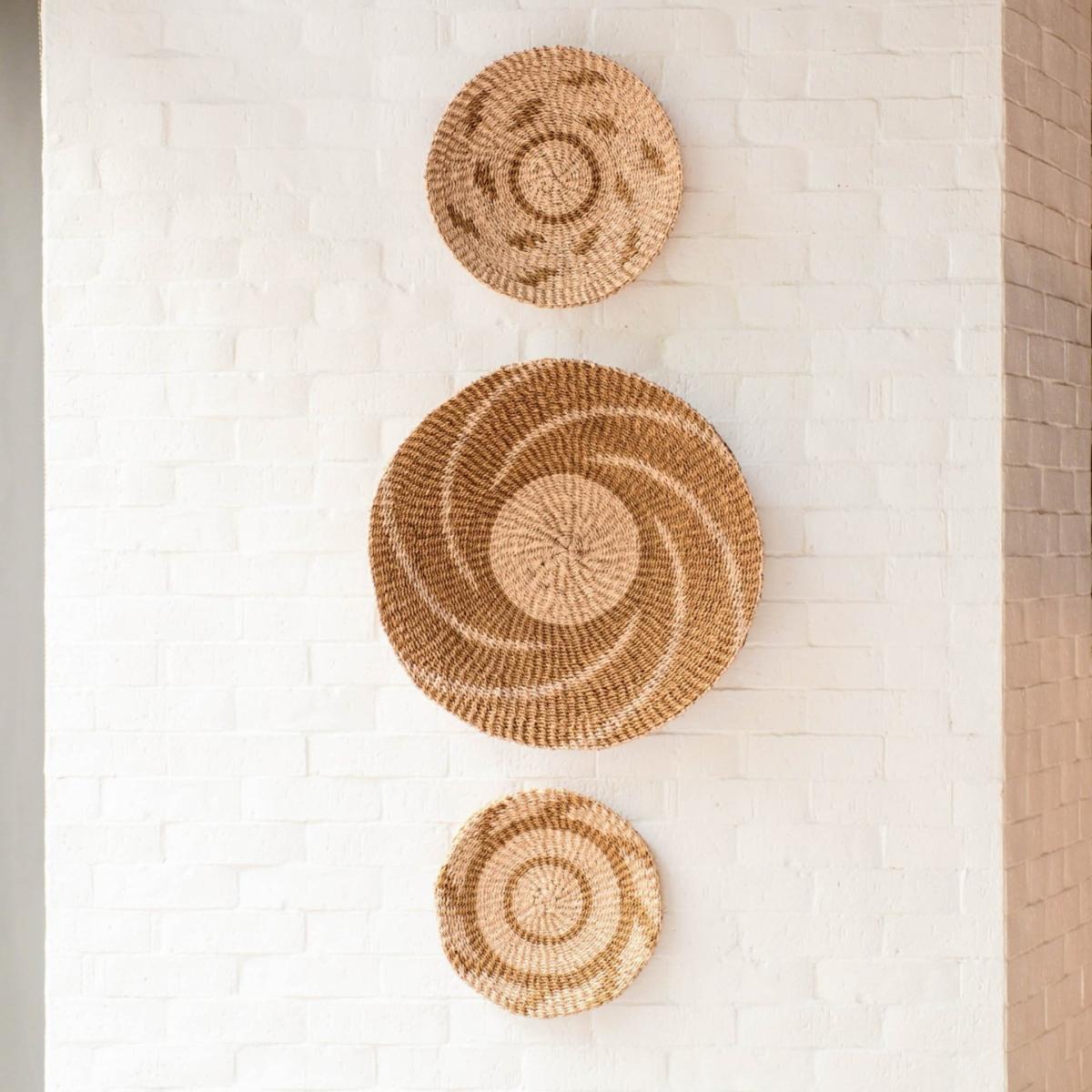 Brown / Neutrals Medium Natural & Brown Wall Baskets Likhâ – image 3