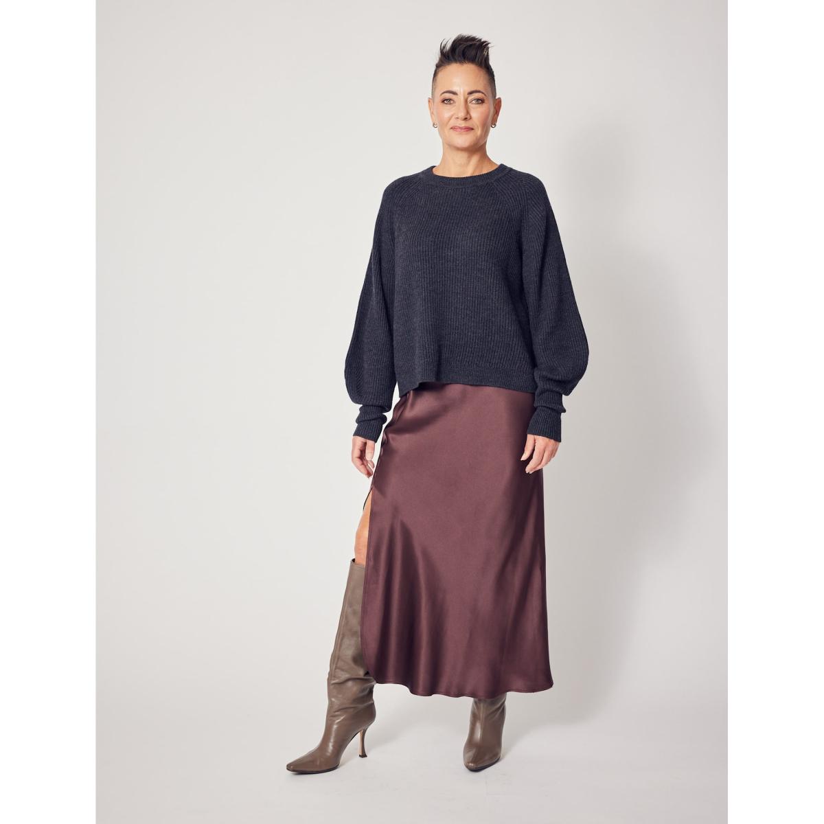 Women's Sculptured Sleeve Sweater In Light Grey | Large | Lindsay Nicholas New York – image 2