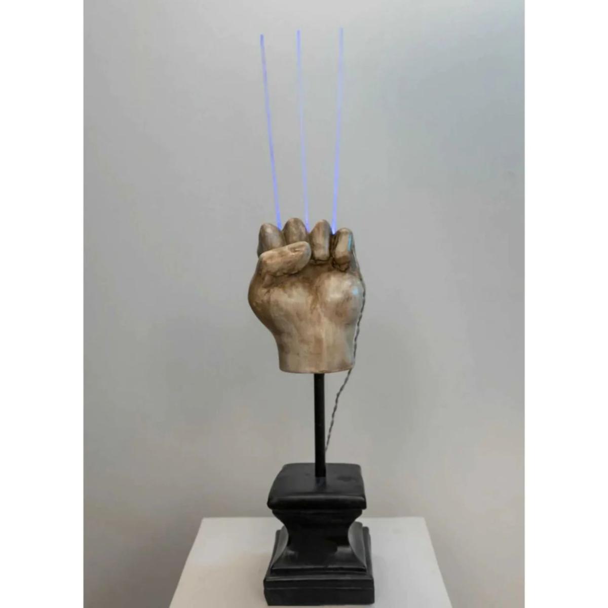 Wolverine Neon Hand Artchi – image 3