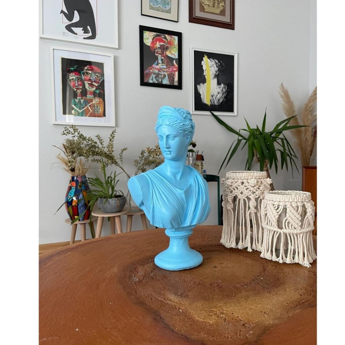 Emerald Artemis Sculpture - Blue Colour | Artchi – image 2
