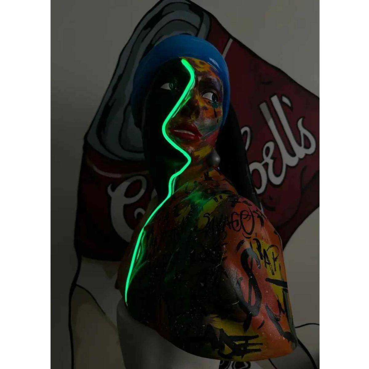 Earing Girl & Basquiat Artchi – image 3