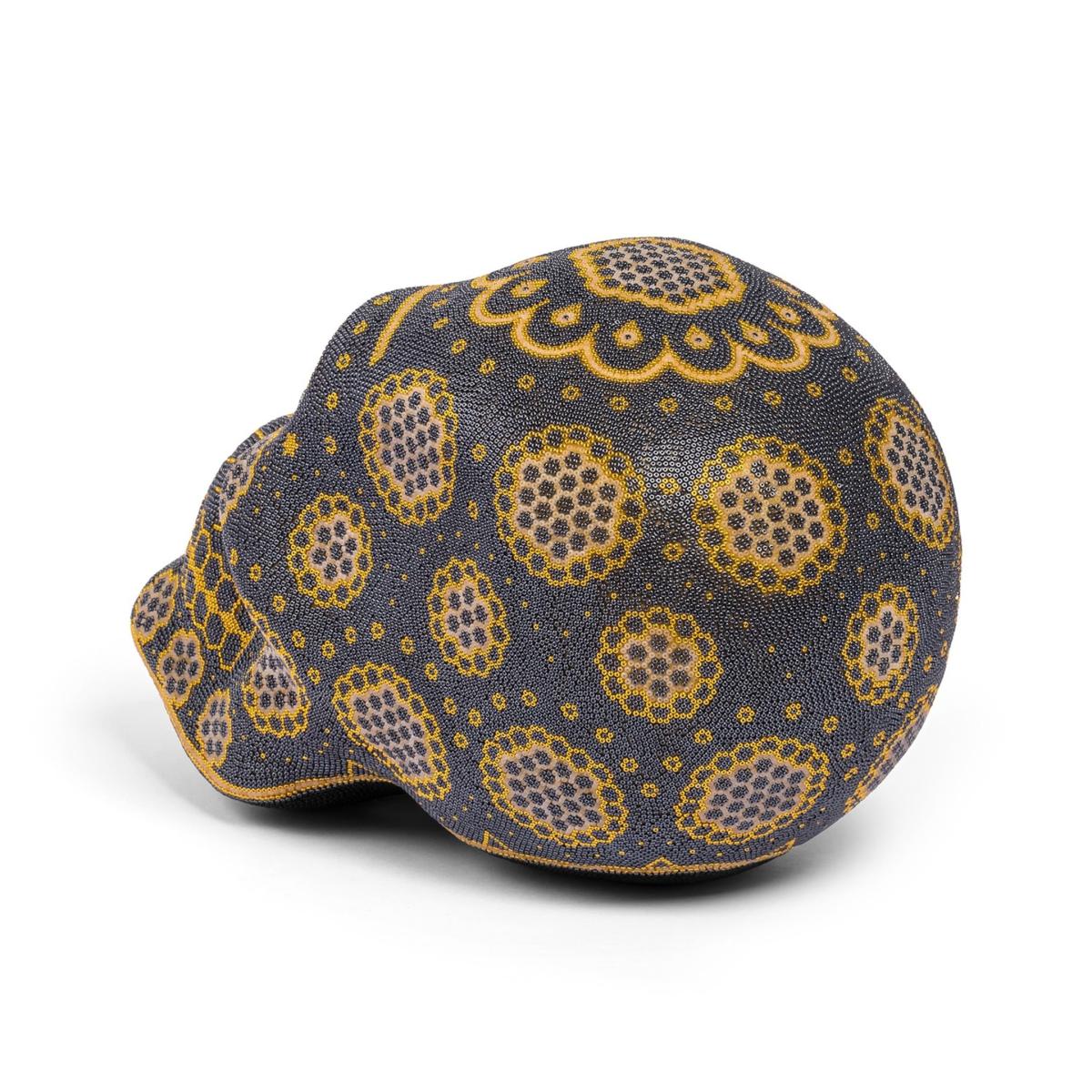 Skull Statue Decor - Metallic Gray/Gold One Size Kuu – image 4