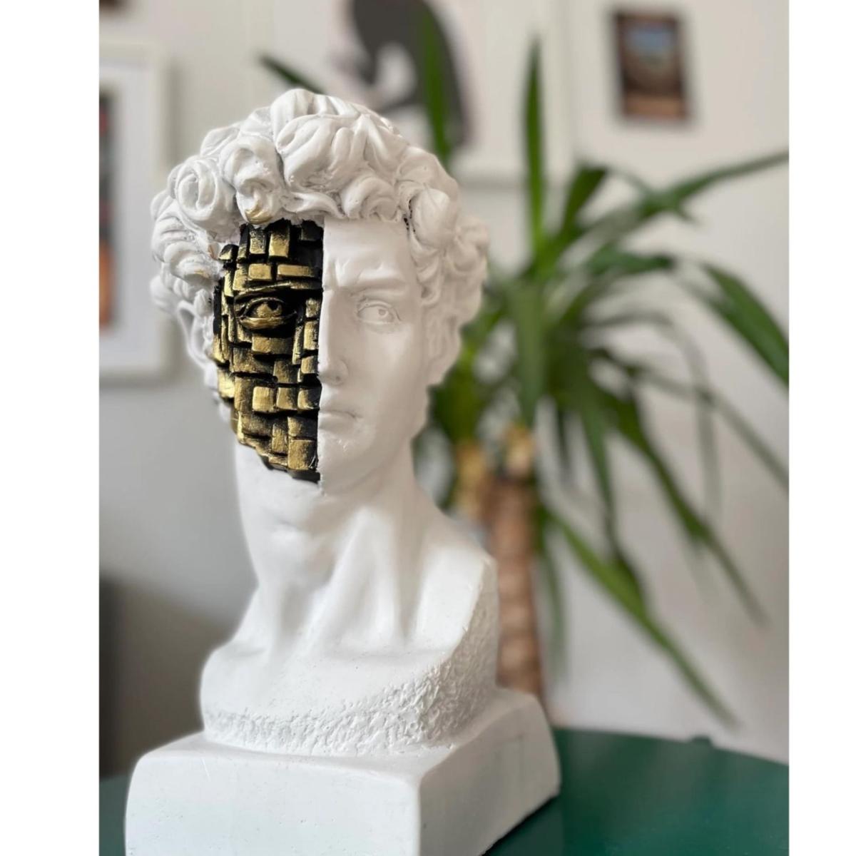 Golden Fracture David Sculpture - Multicolour | Artchi – image 3