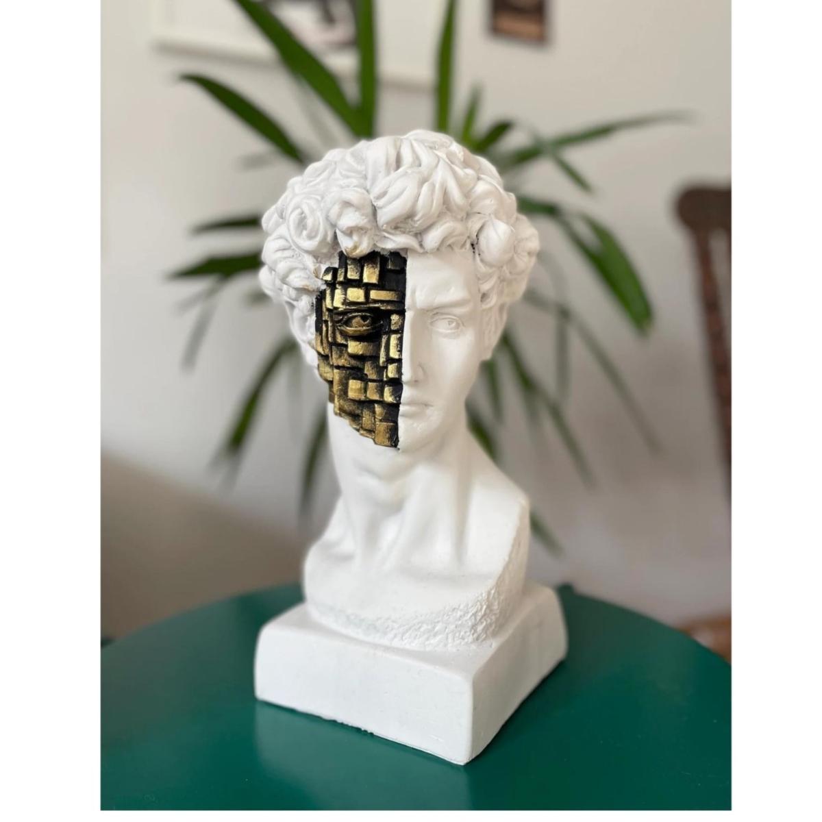 Golden Fracture David Sculpture - Multicolour | Artchi – image 4