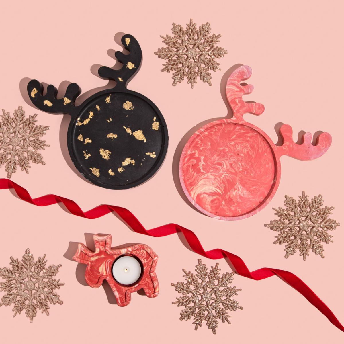 Reindeer Tray - White By Shax – image 2