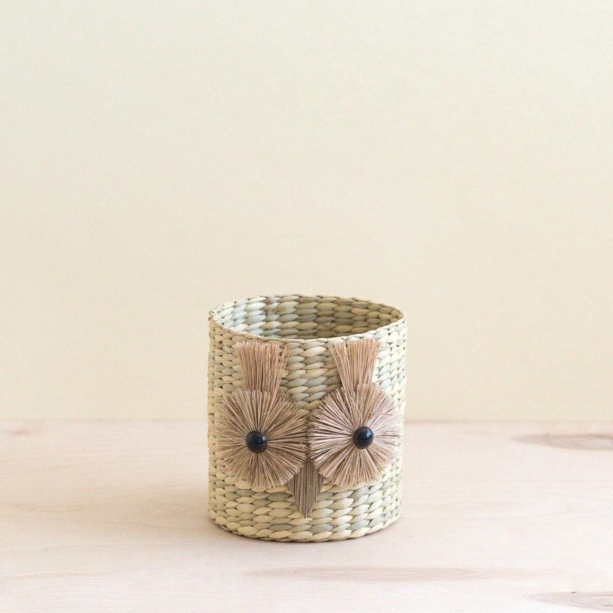 Neutrals Owl Seagrass Basket Planter - Animal Planter Likhâ – image 3