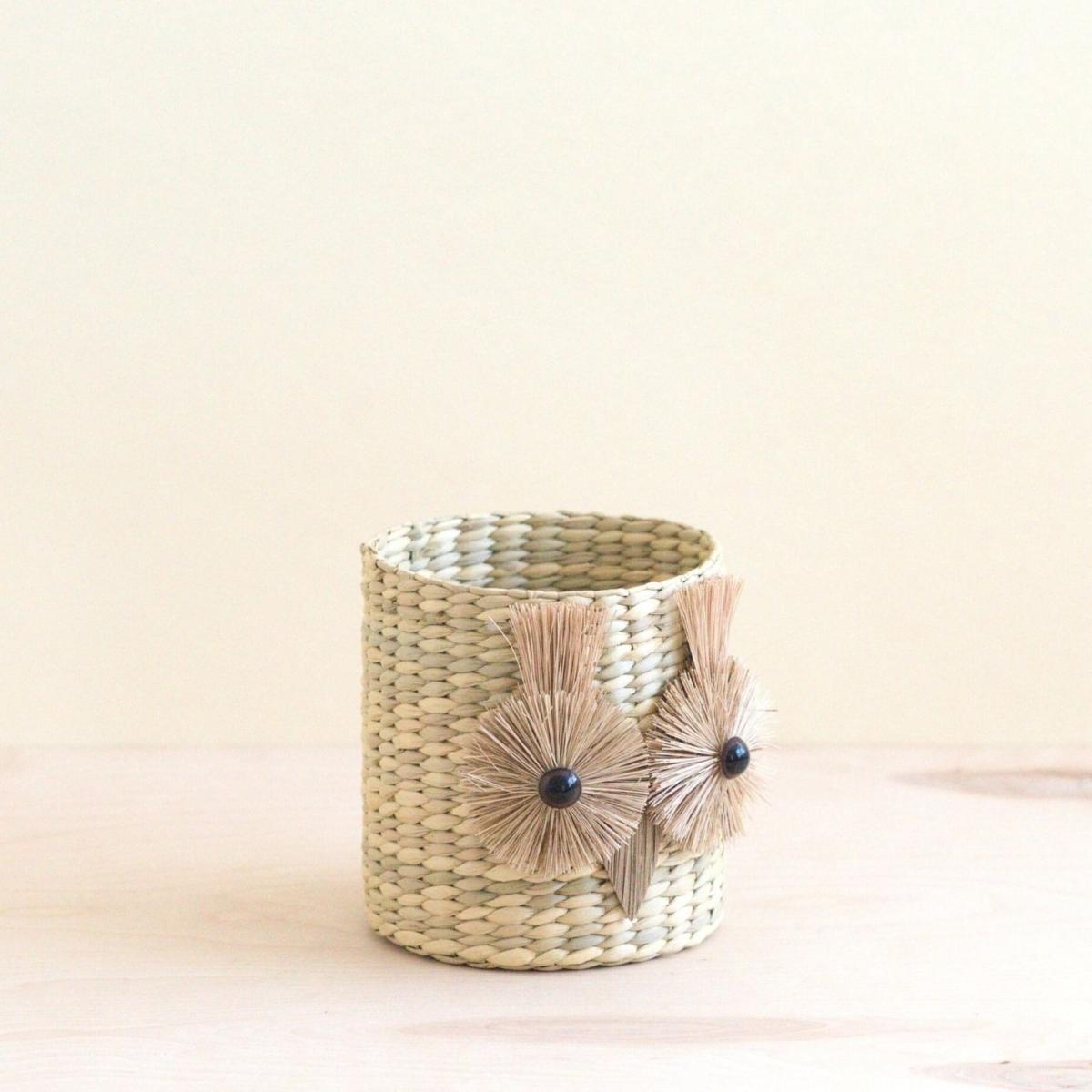 Neutrals Owl Seagrass Basket Planter - Animal Planter Likhâ – image 4