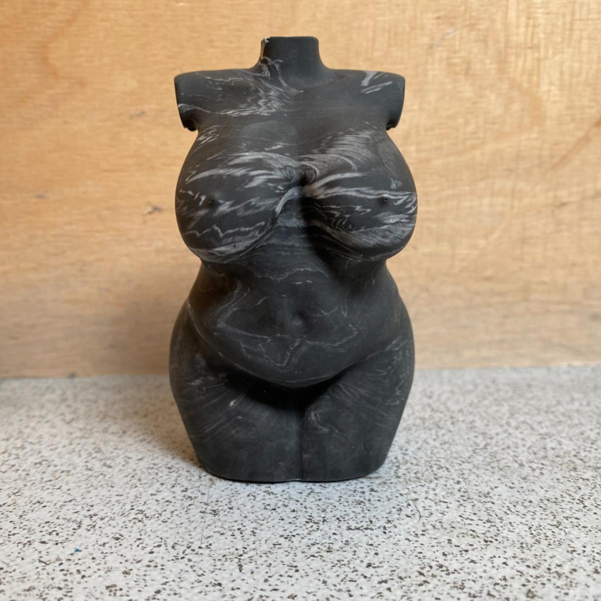 Marbled Curvy Lady Bust - Black By Shax – image 3