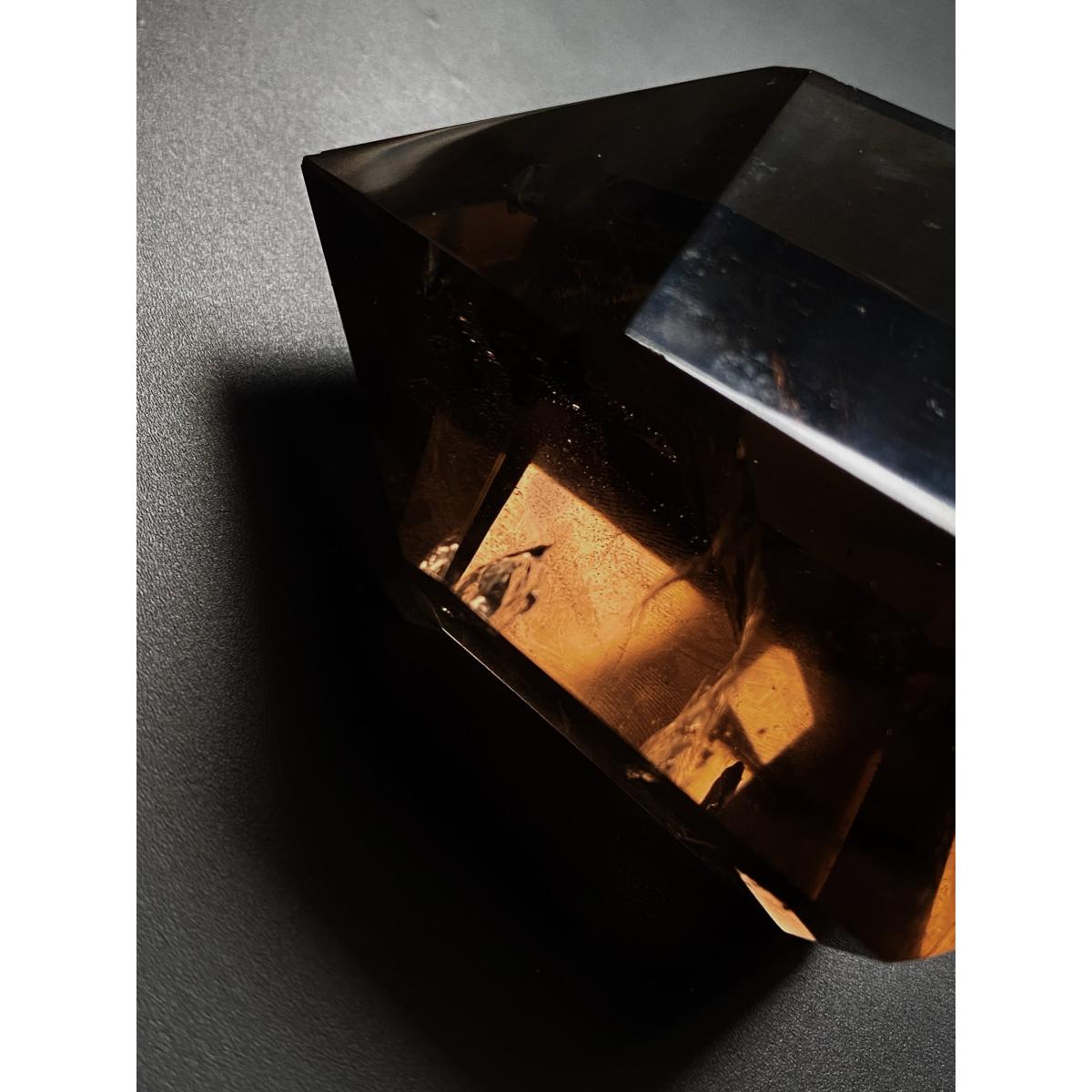 Neutrals Smoky Quartz Point Small | Small | Lemuria Store – image 5