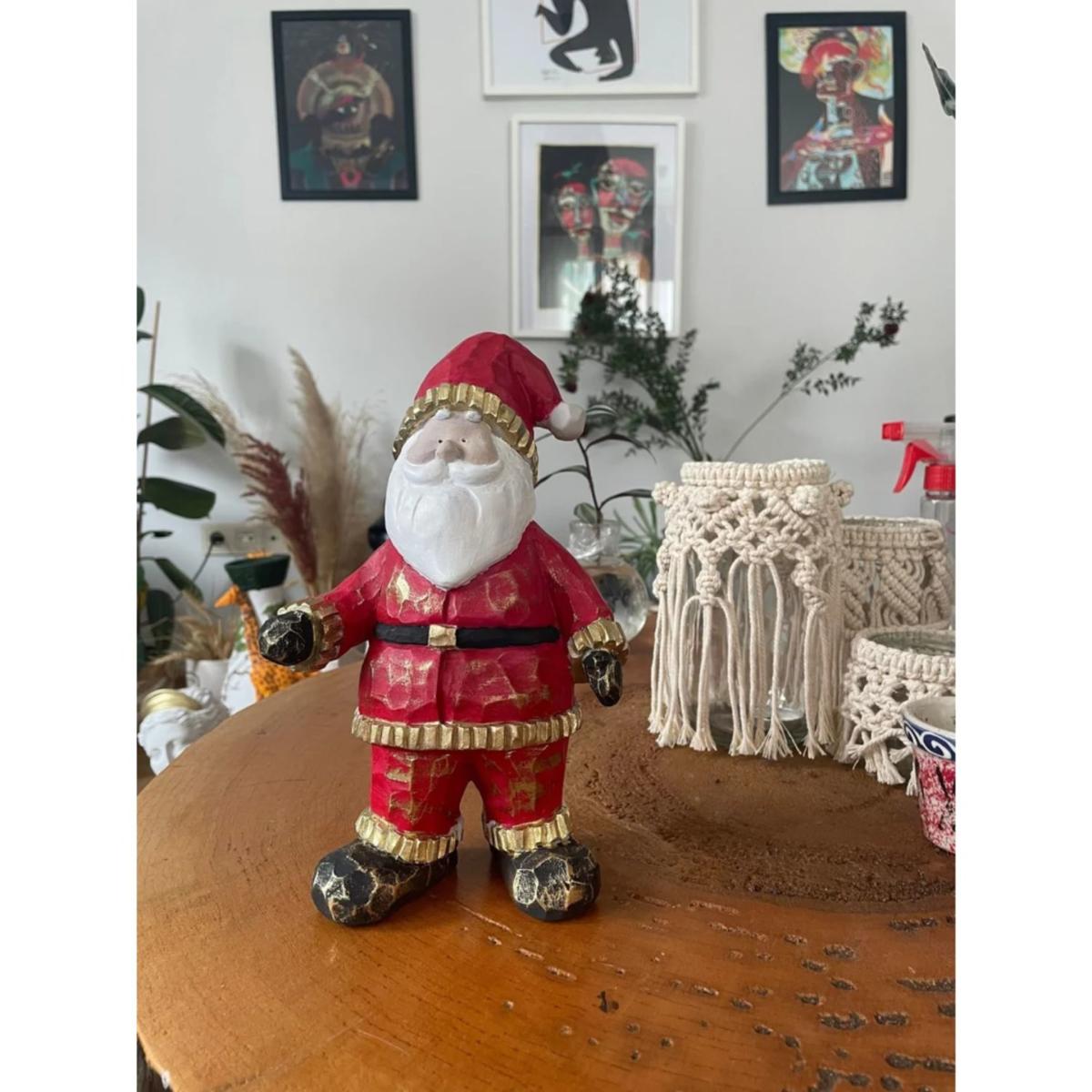 Red Santa Sculpture Artchi – image 2