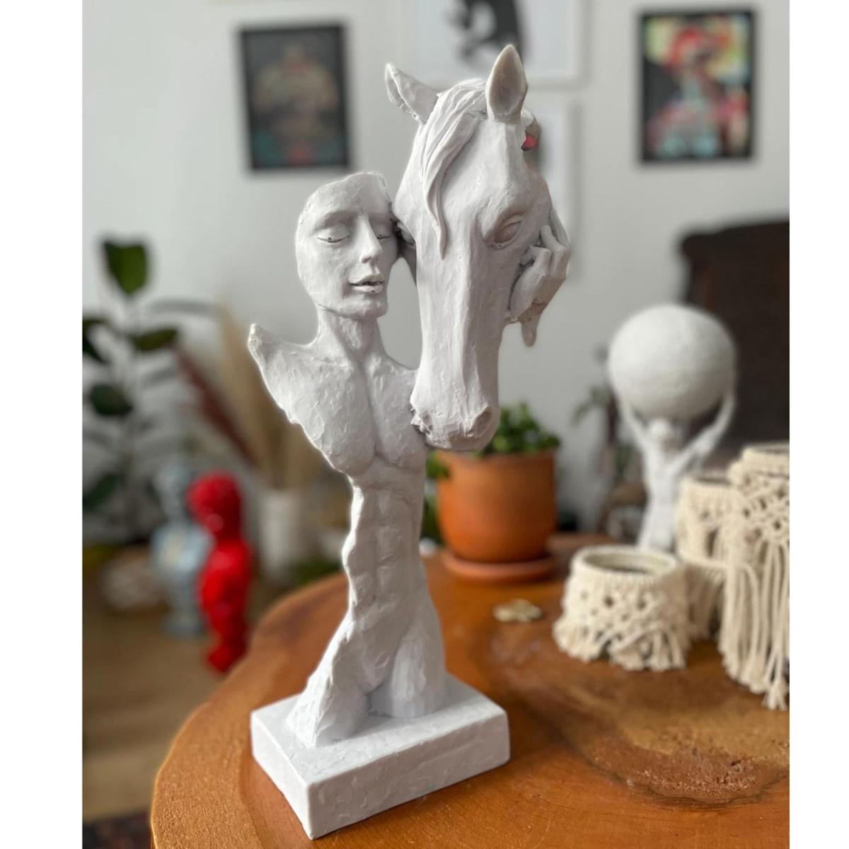 Eternal Bond Sculpture - Colour White | Artchi – image 3