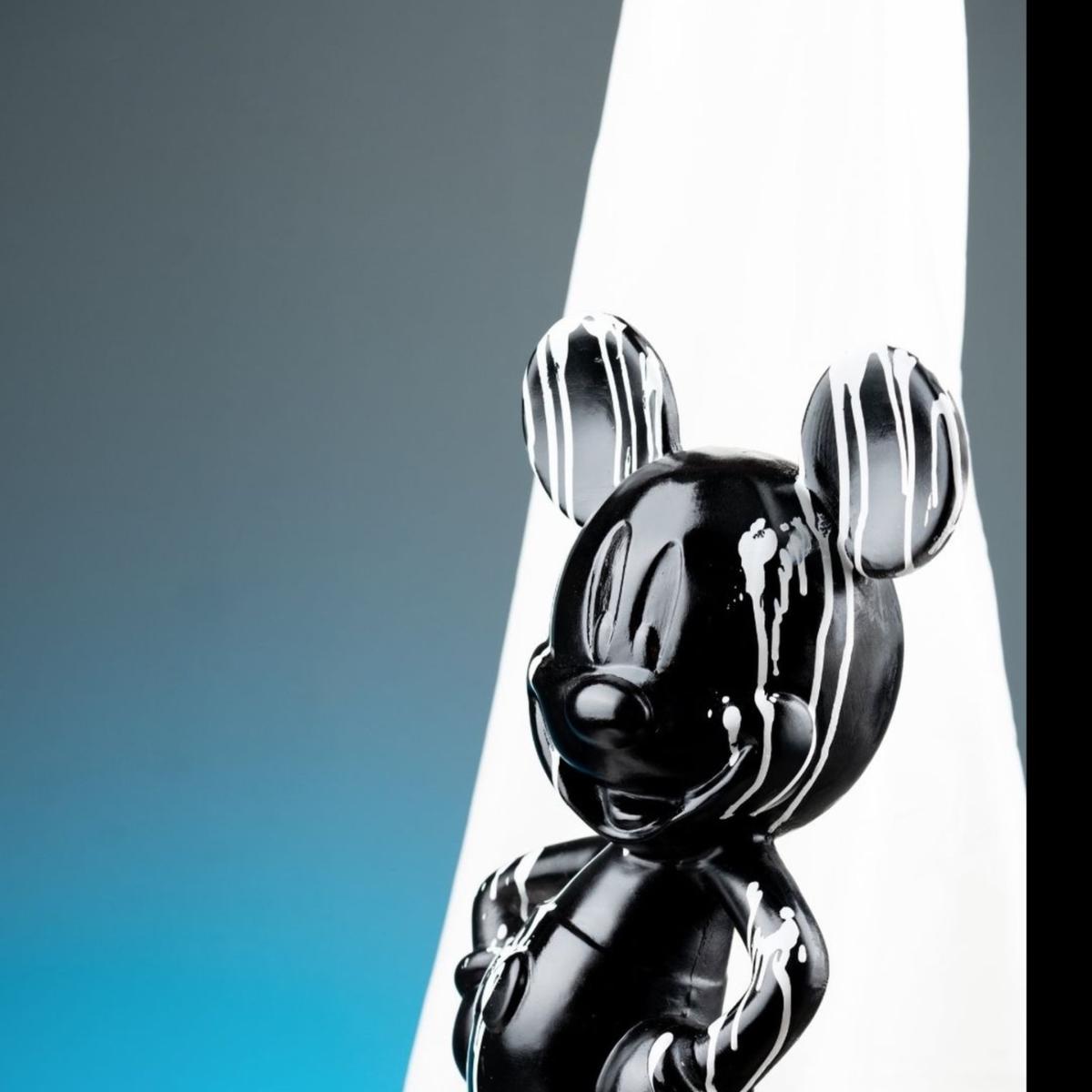 Black / White Mickey Magic: Black Design Figure | Artchi – image 5
