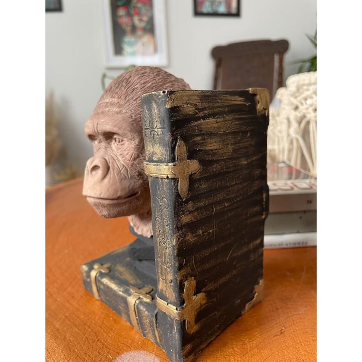 Brown Gorilla Decor Sculpture Artchi – image 3