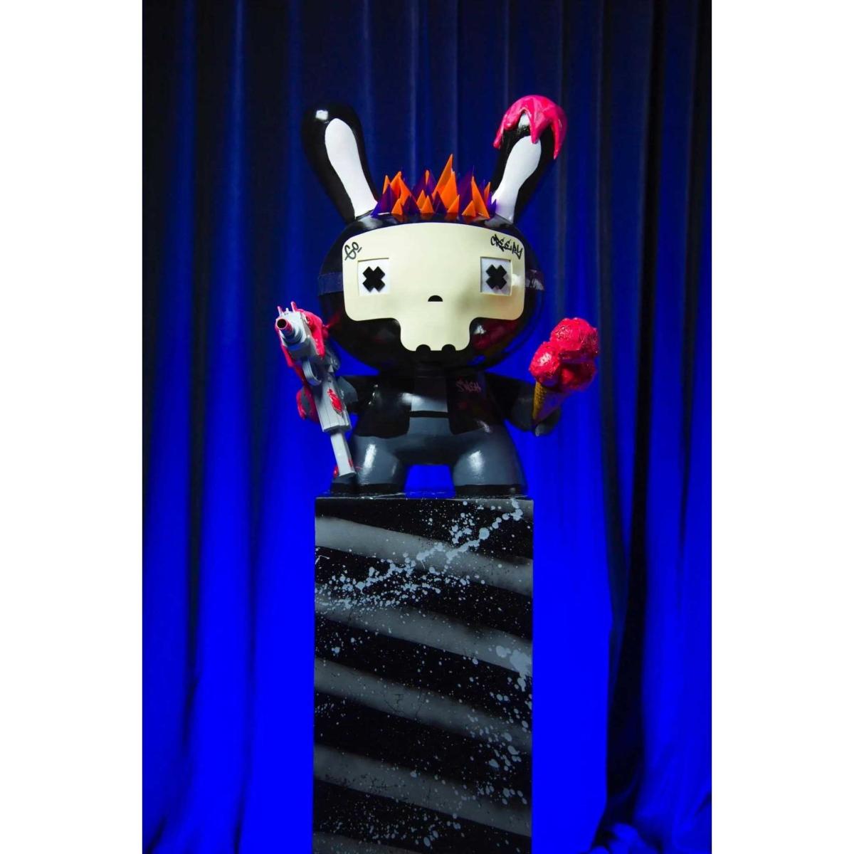 Black Kidrobot & Squid Game Artchi – image 4
