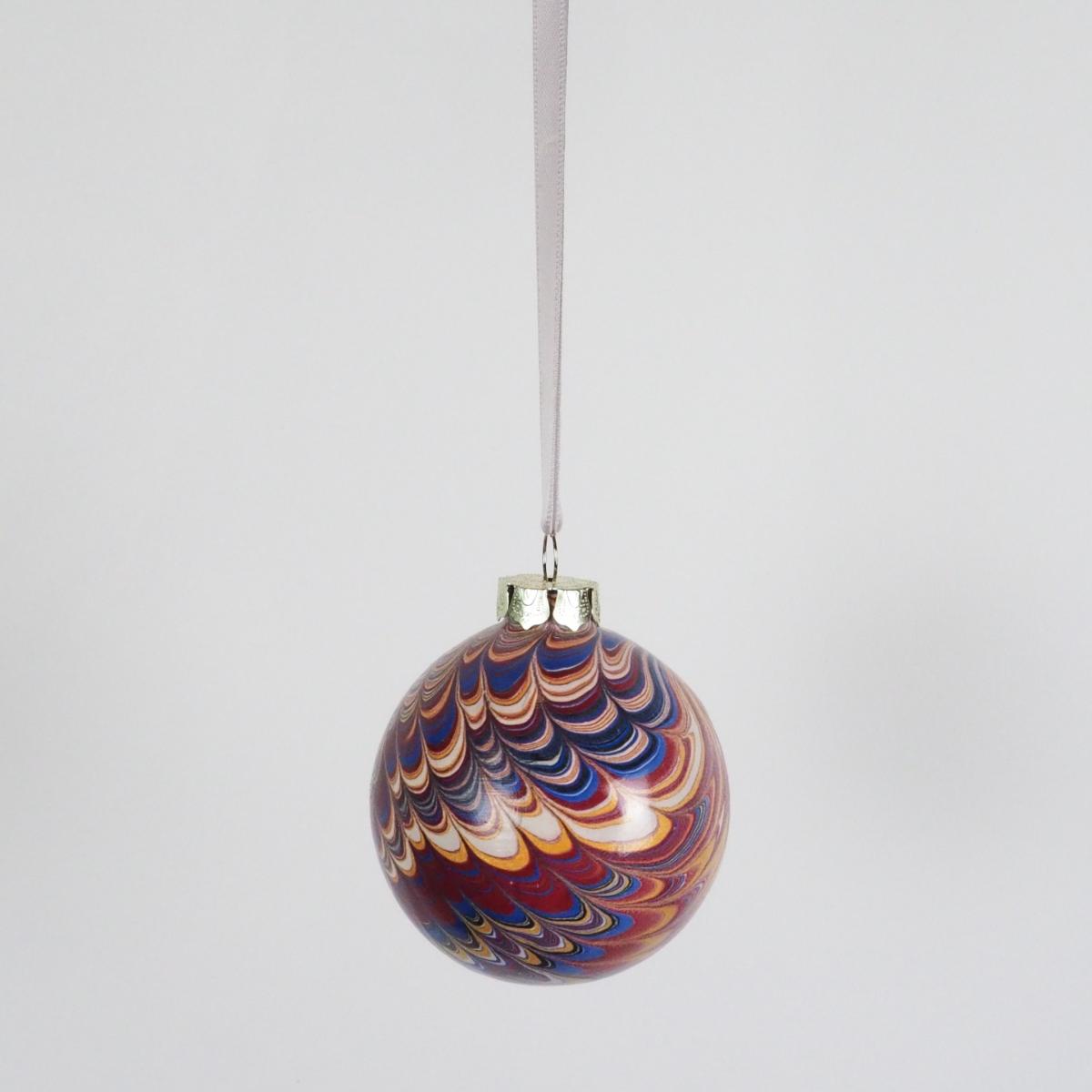 White / Red / Black Medium Kilim Marbled Bauble Wildmore – image 4