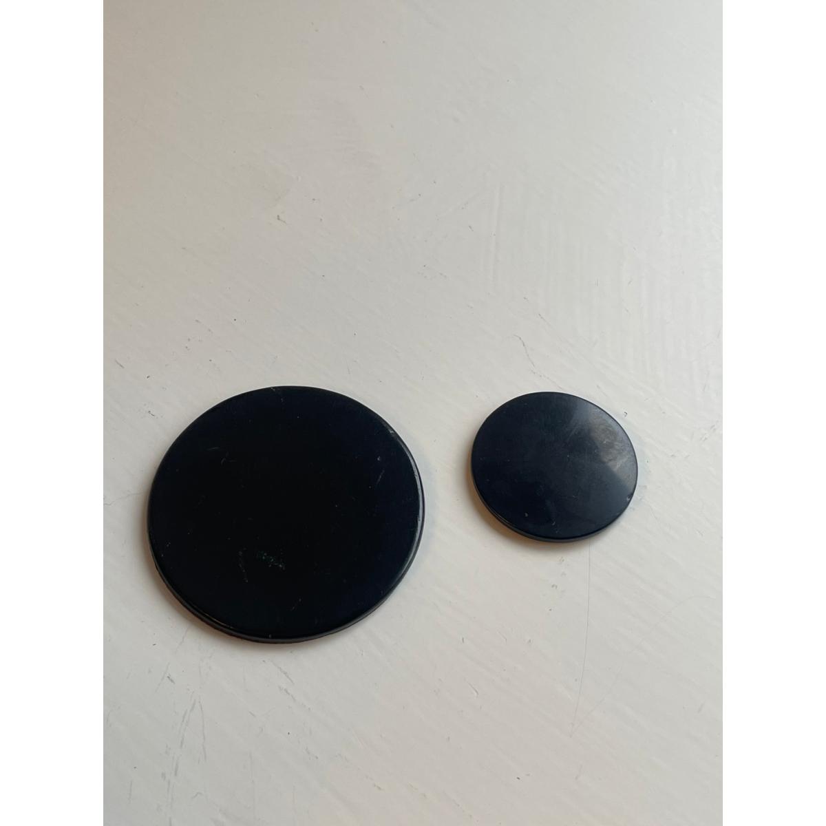 Black Shungite Stickers 5Cm | One Size | Lemuria Store – image 7