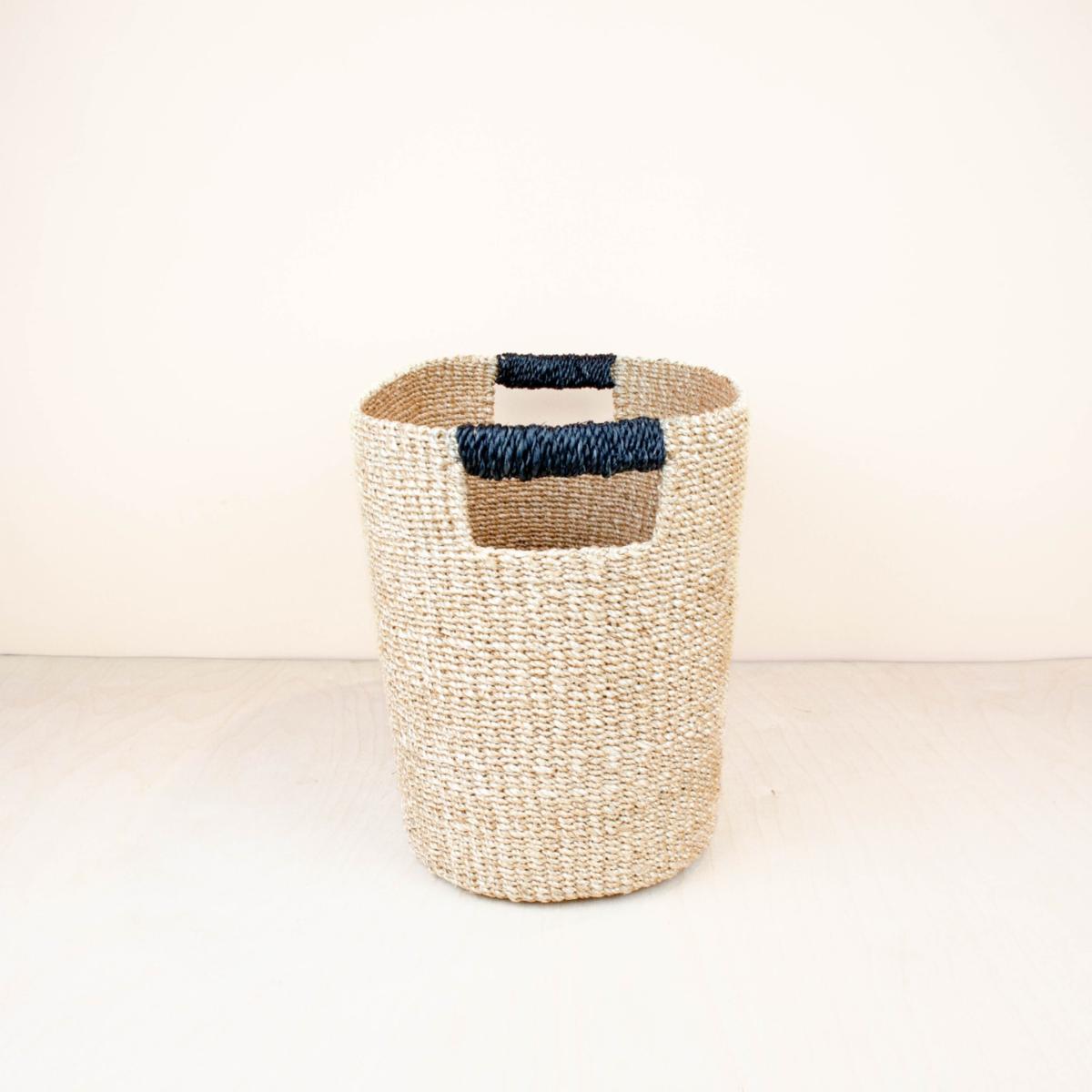 Black Medium Oval Basket | Likhâ – image 4