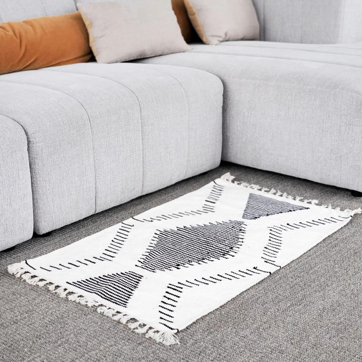 White Kalo Floor Mat Korissa – image 2
