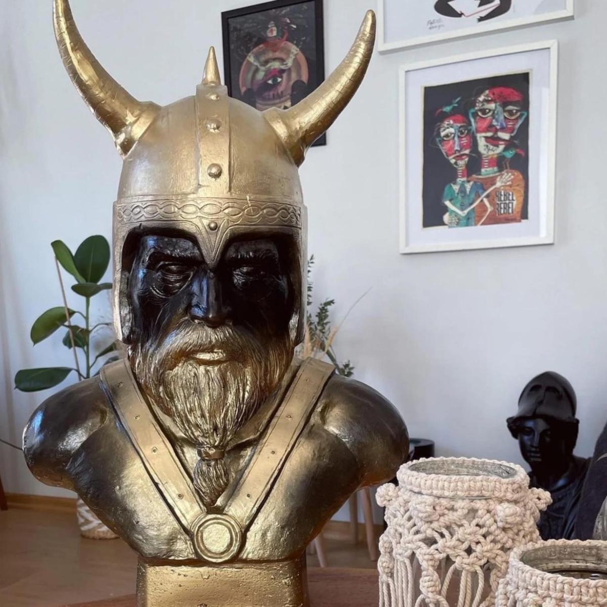 Warrior Odin Sculpture - Multicolour | Artchi – image 3