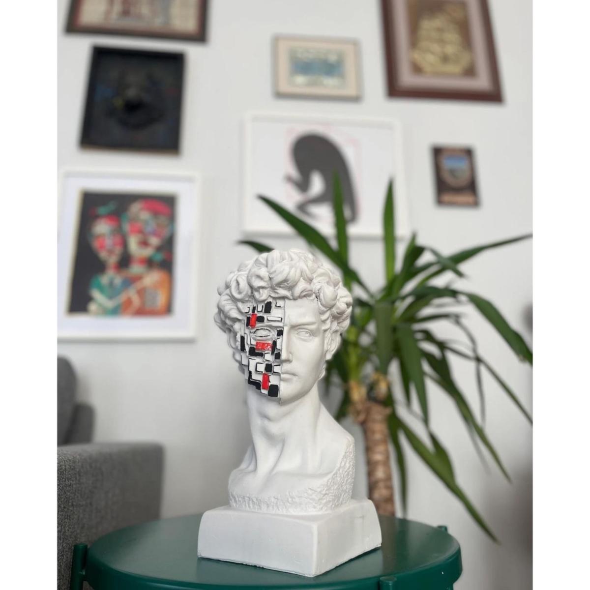 Fragmented David -Sculpture-Multicolour | Artchi – image 2