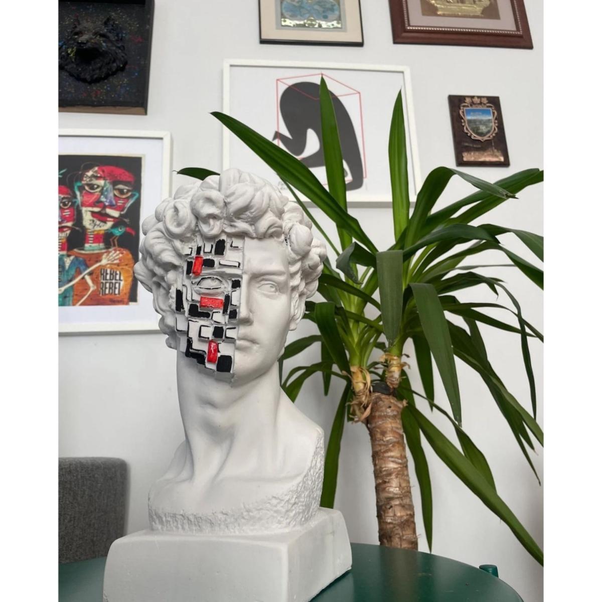 Fragmented David -Sculpture-Multicolour | Artchi – image 6
