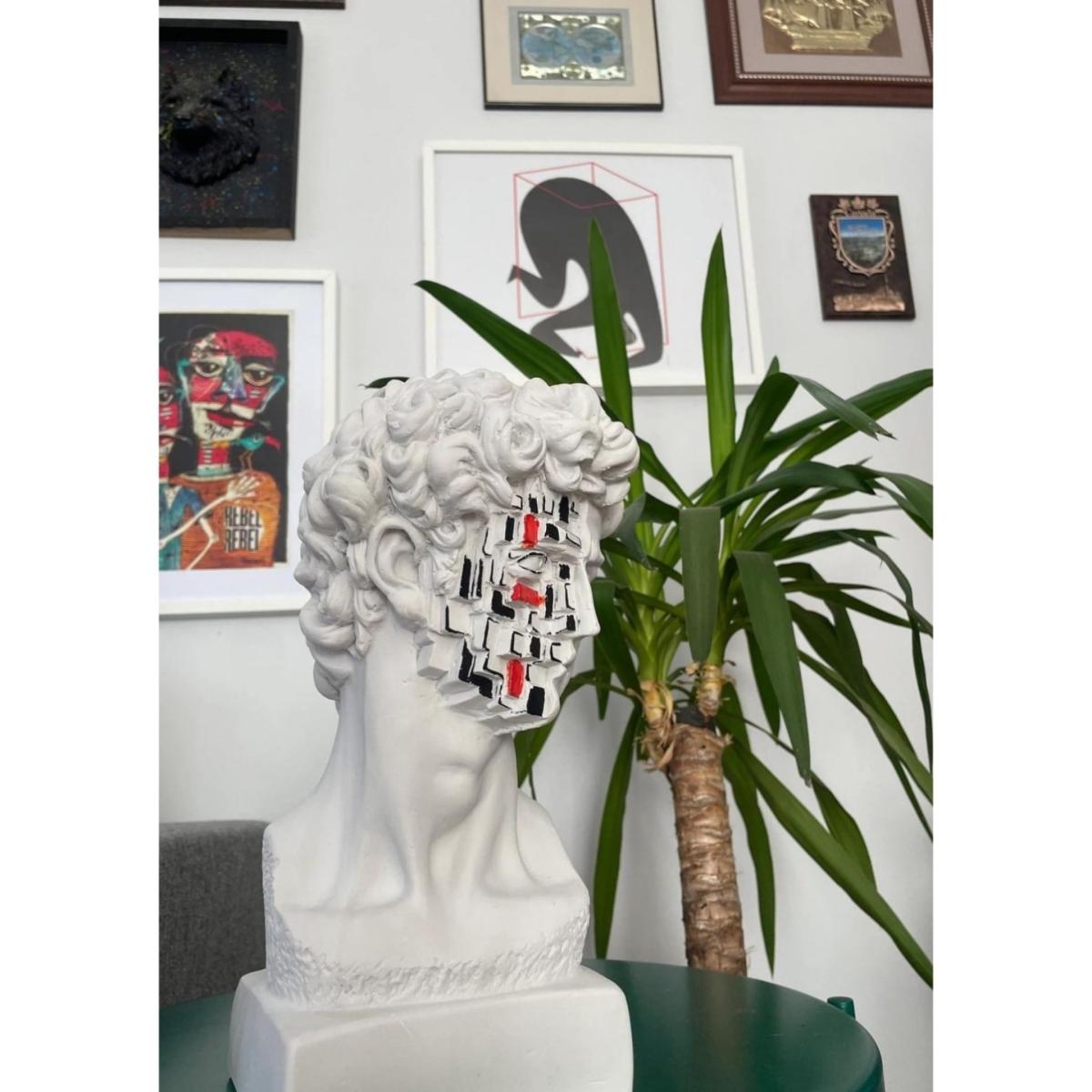 Fragmented David -Sculpture-Multicolour | Artchi – image 7