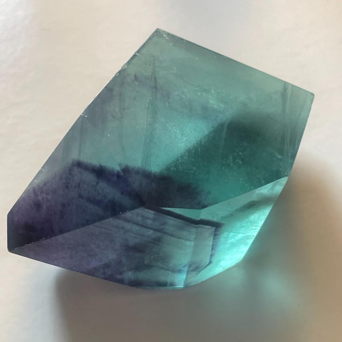 Green Fluorite Freeform 167G | One Size | Lemuria Store – image 3