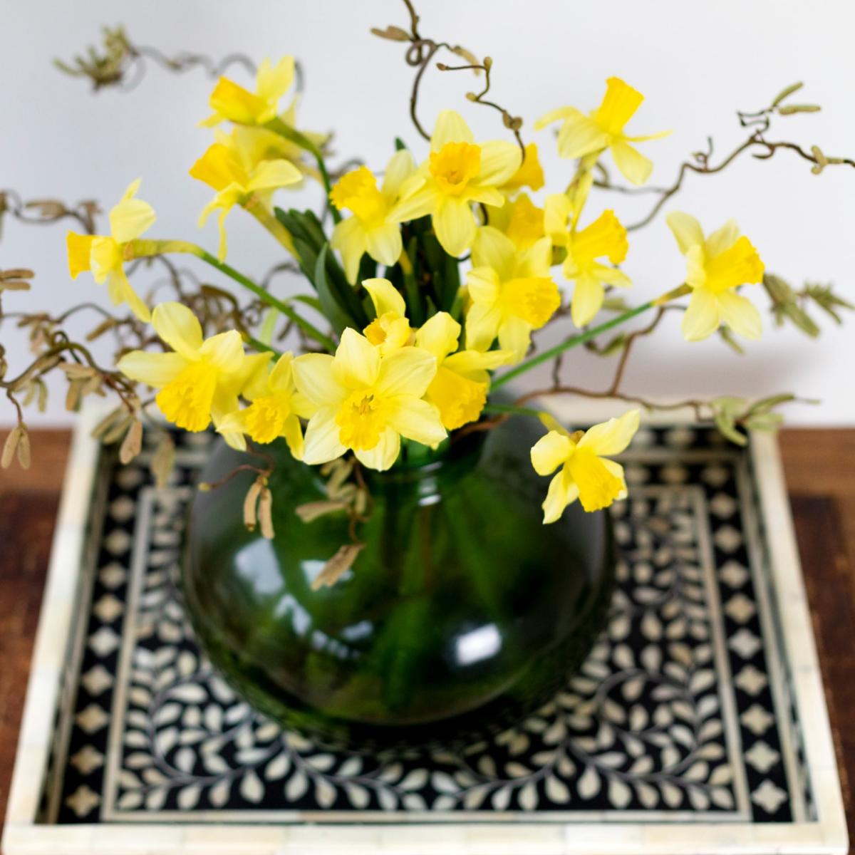 Black Floral Tray Le Jaana – image 4