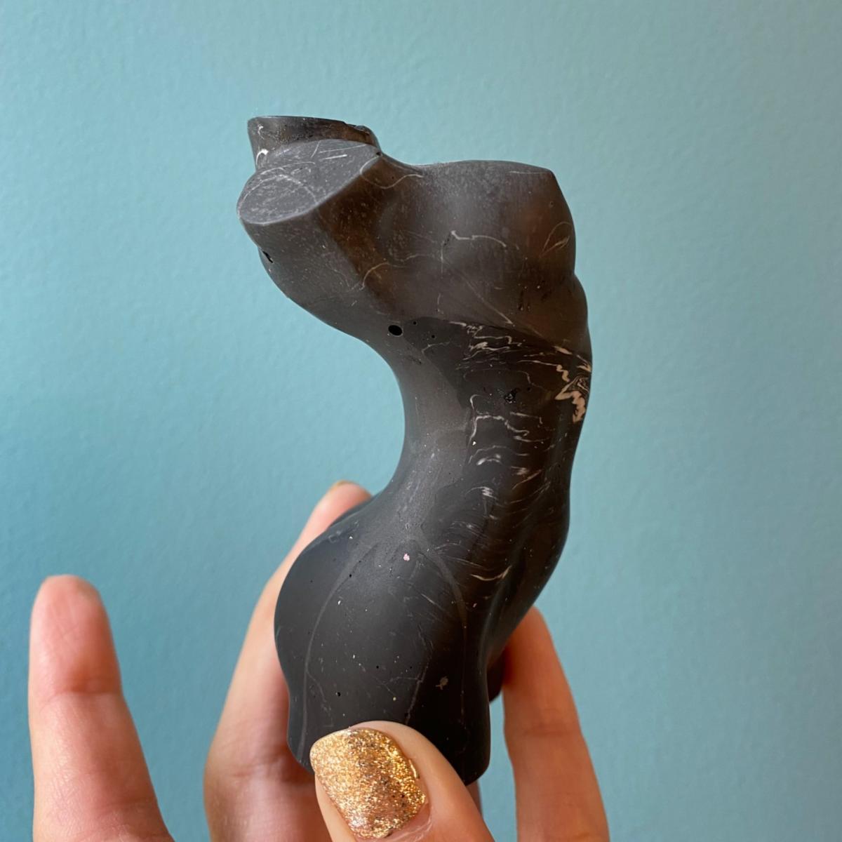 Marbled Lady Bust - Black By Shax – image 2